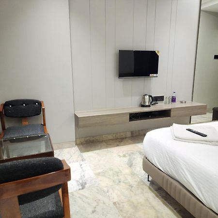 Hotel Statusinn, Ichalkaranji Luaran gambar