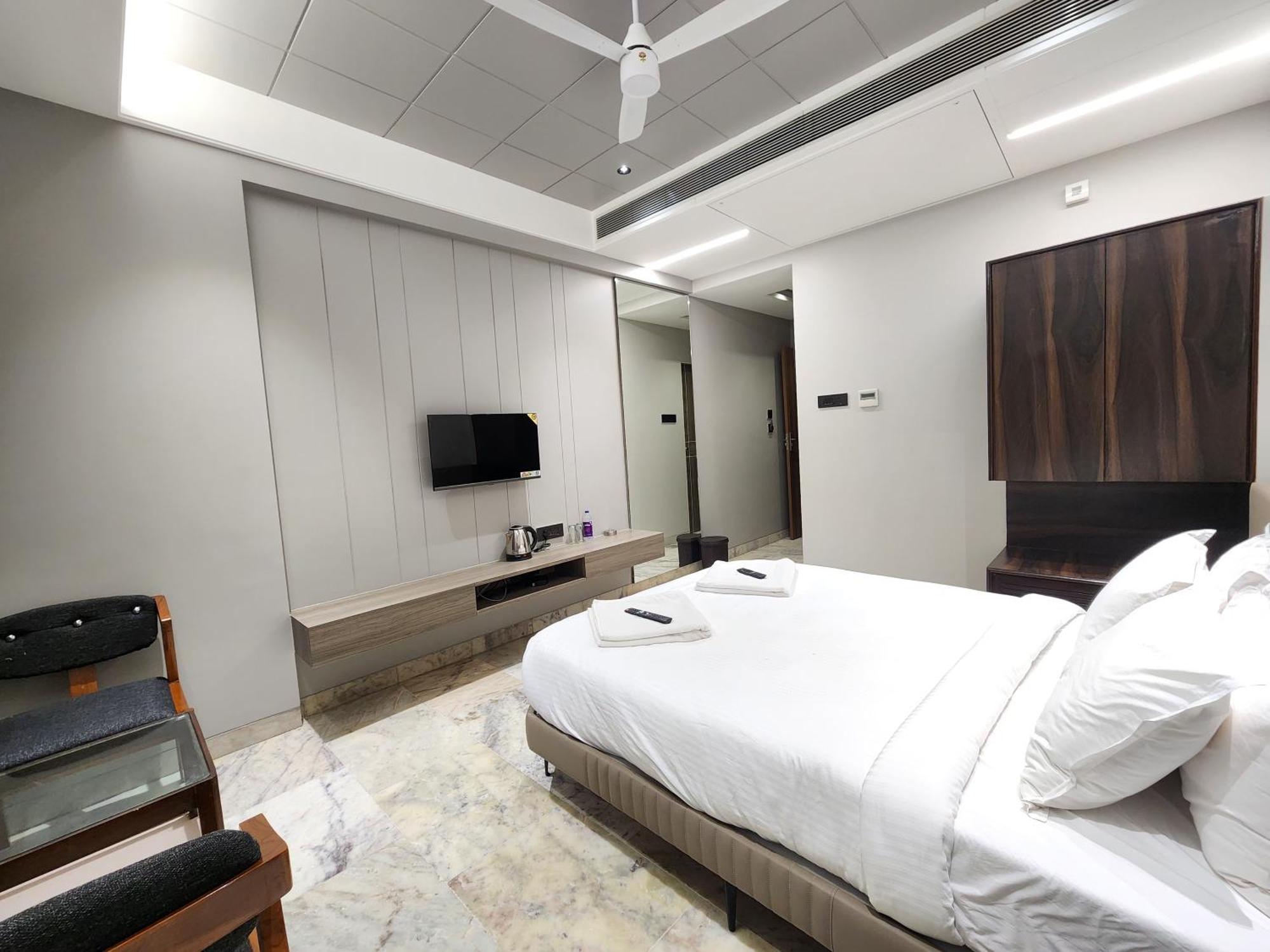 Hotel Statusinn, Ichalkaranji Luaran gambar