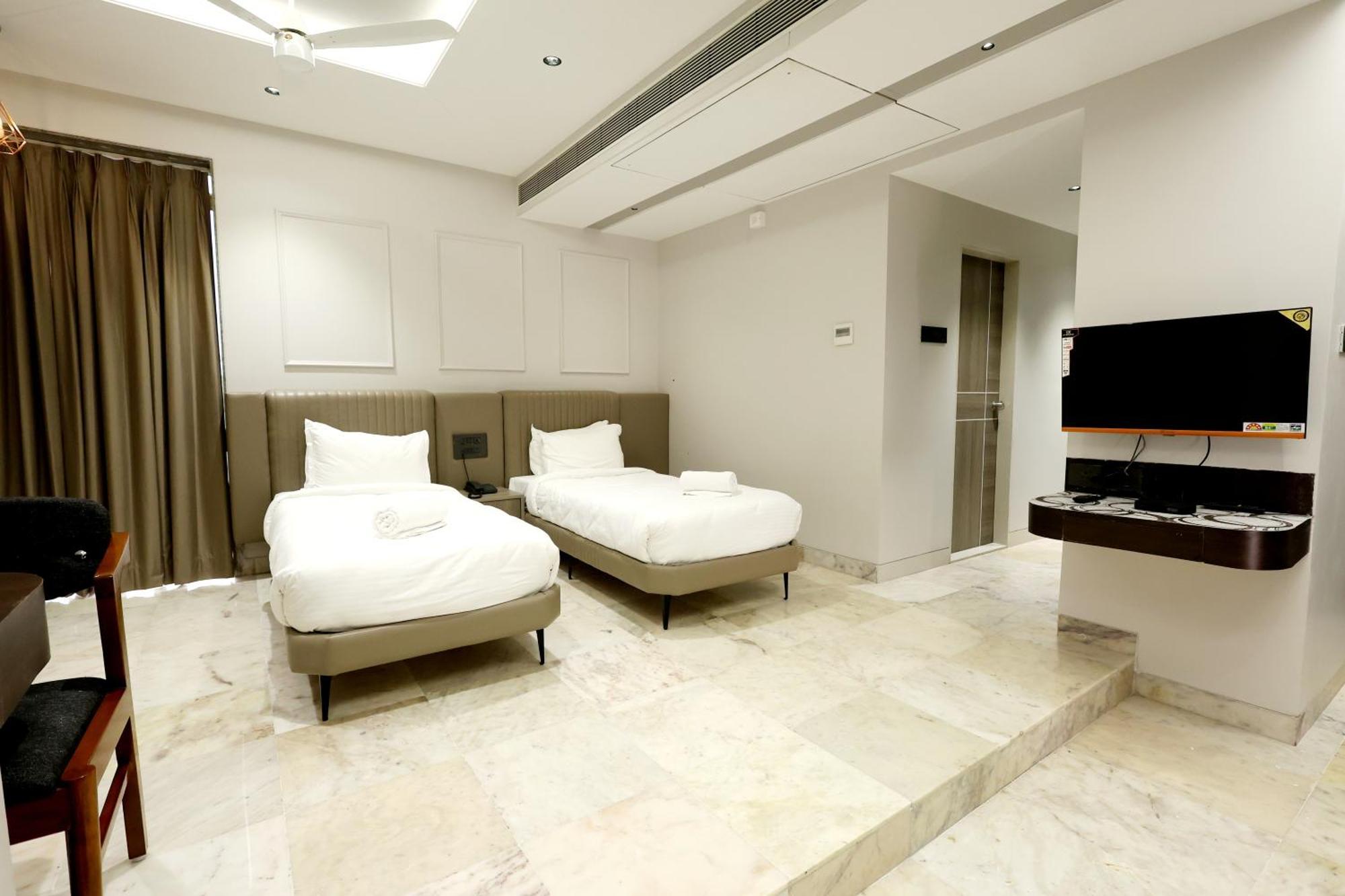 Hotel Statusinn, Ichalkaranji Luaran gambar