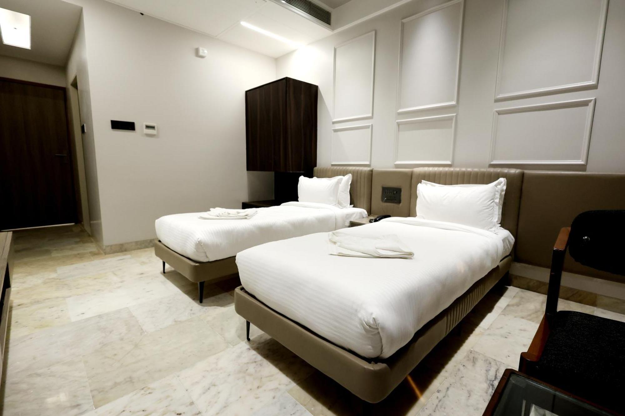 Hotel Statusinn, Ichalkaranji Luaran gambar