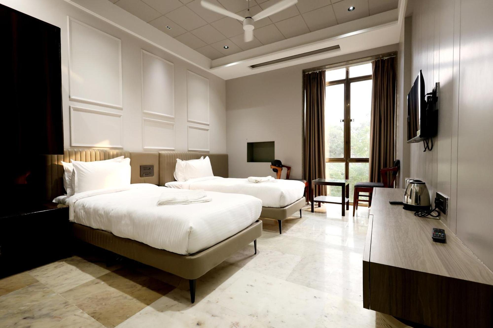 Hotel Statusinn, Ichalkaranji Luaran gambar