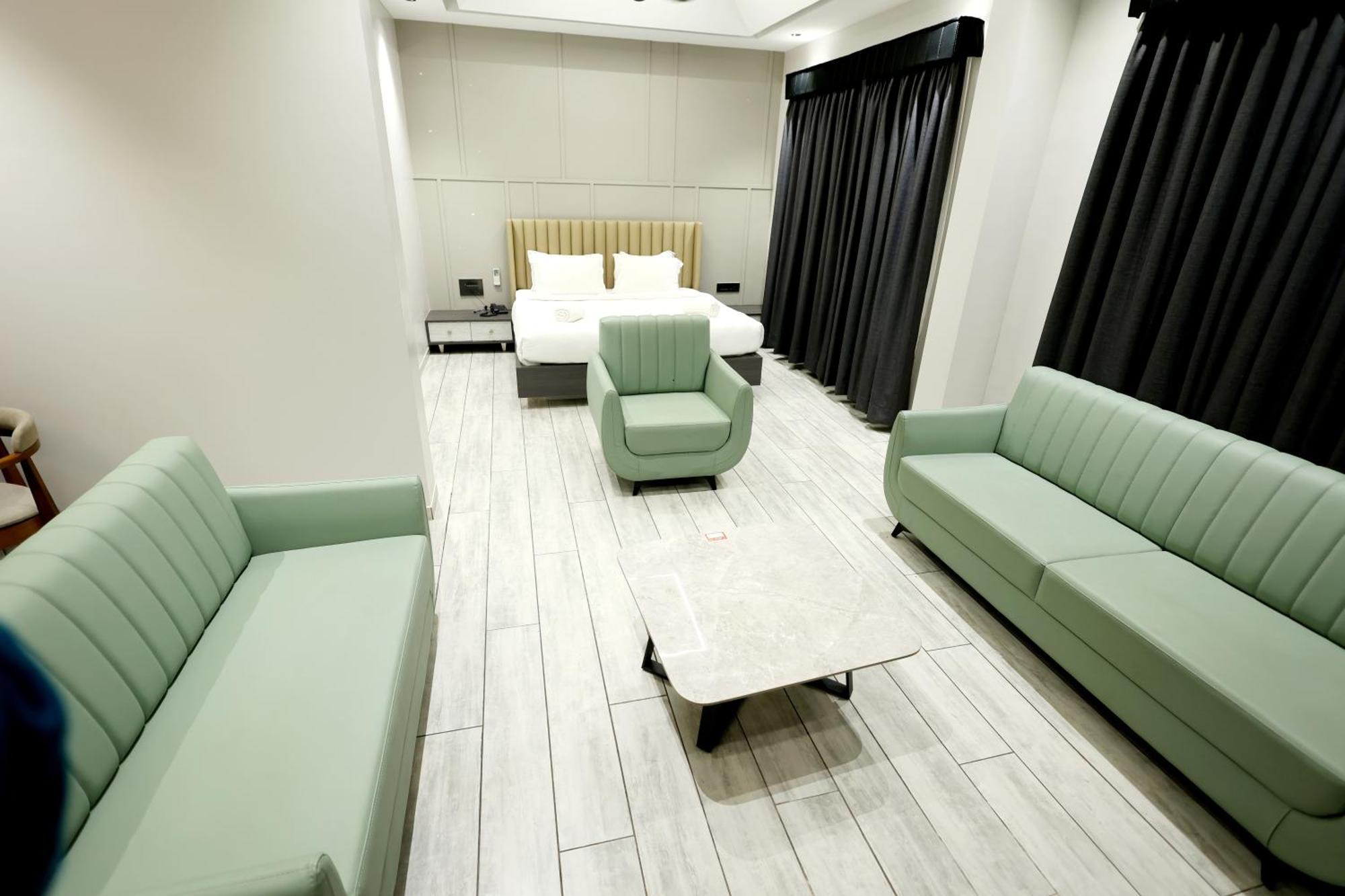 Hotel Statusinn, Ichalkaranji Luaran gambar